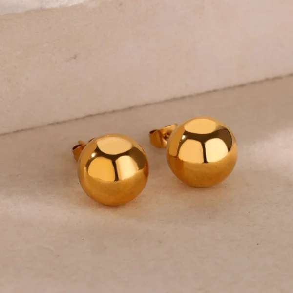 Niobe Earring - Image 17