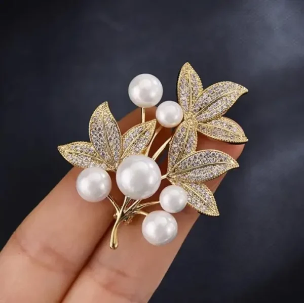 Pearl Maple Leaf Rhinestone Brooches - Image 12