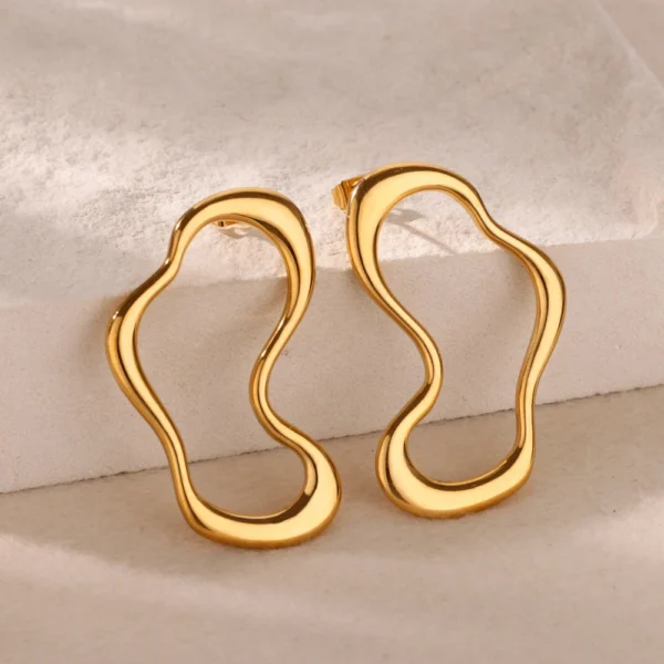 Niobe Earring - Image 19