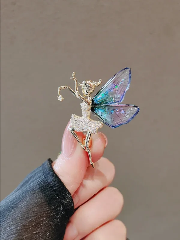 Retro Green Emerald Crystal Butterfly Brooches - Image 16