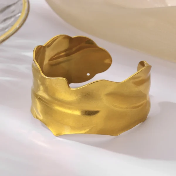Blanche Bracelet - Image 2