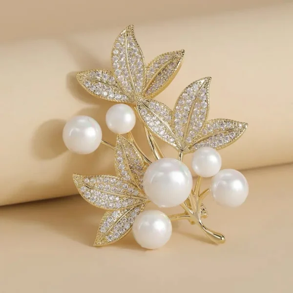 Pearl Maple Leaf Rhinestone Brooches - Image 6