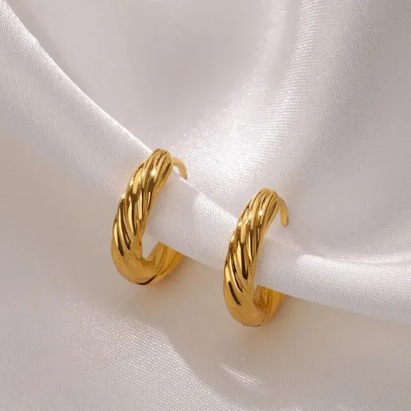 Thais Earring